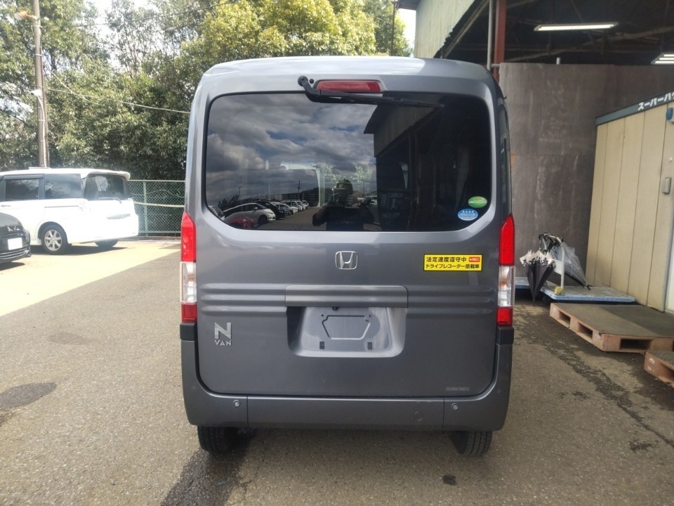 HONDA N-VAN