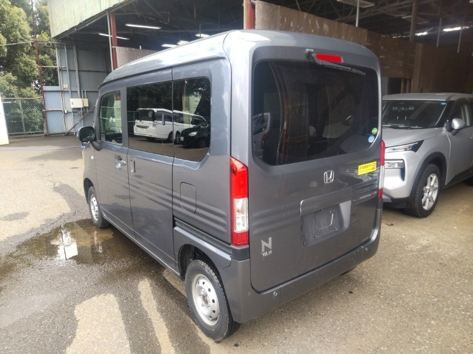 HONDA N-VAN