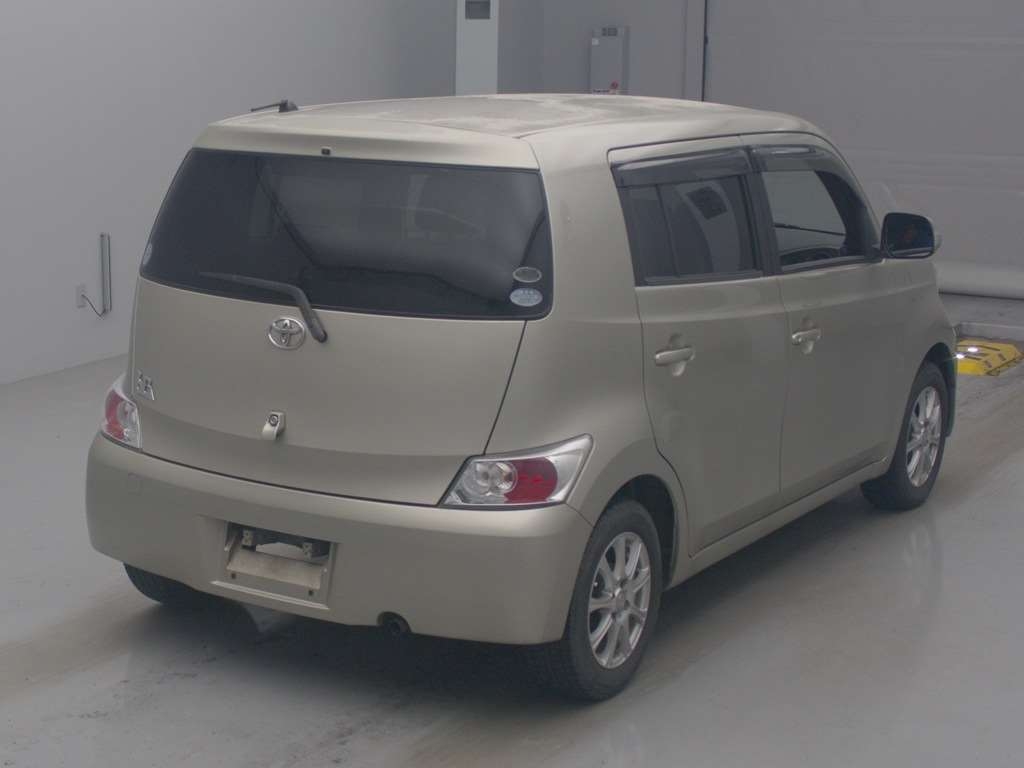 TOYOTA BB