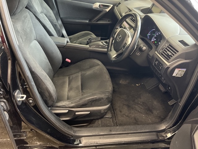 LEXUS CT200H
