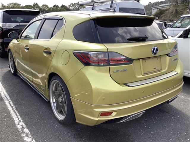 LEXUS CT200H