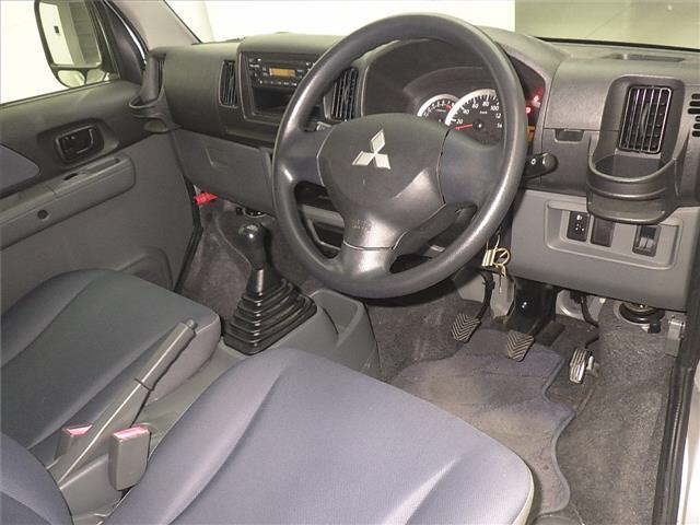 MITSUBISHI MINICAB