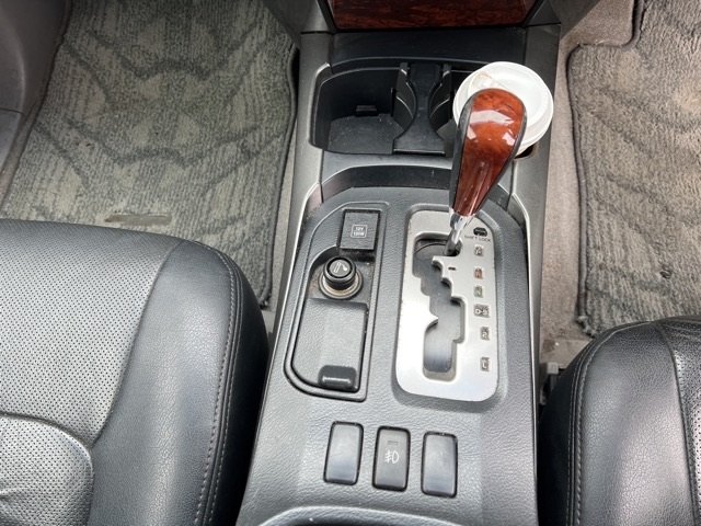 TOYOTA HILUX SURF