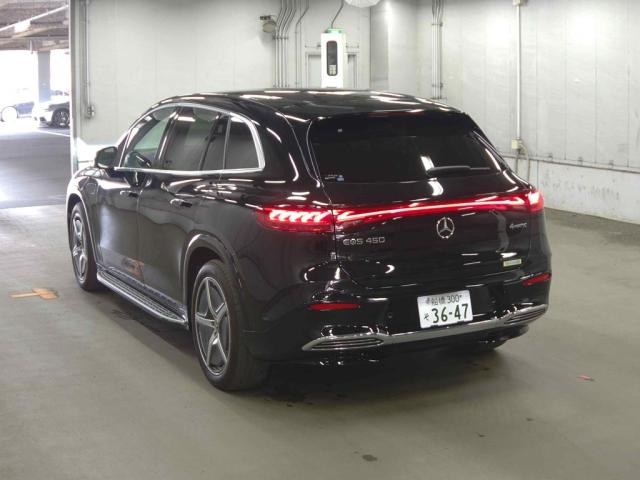 MERCEDES-BENZ EQS SUV