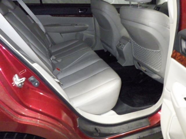 SUBARU OUTBACK