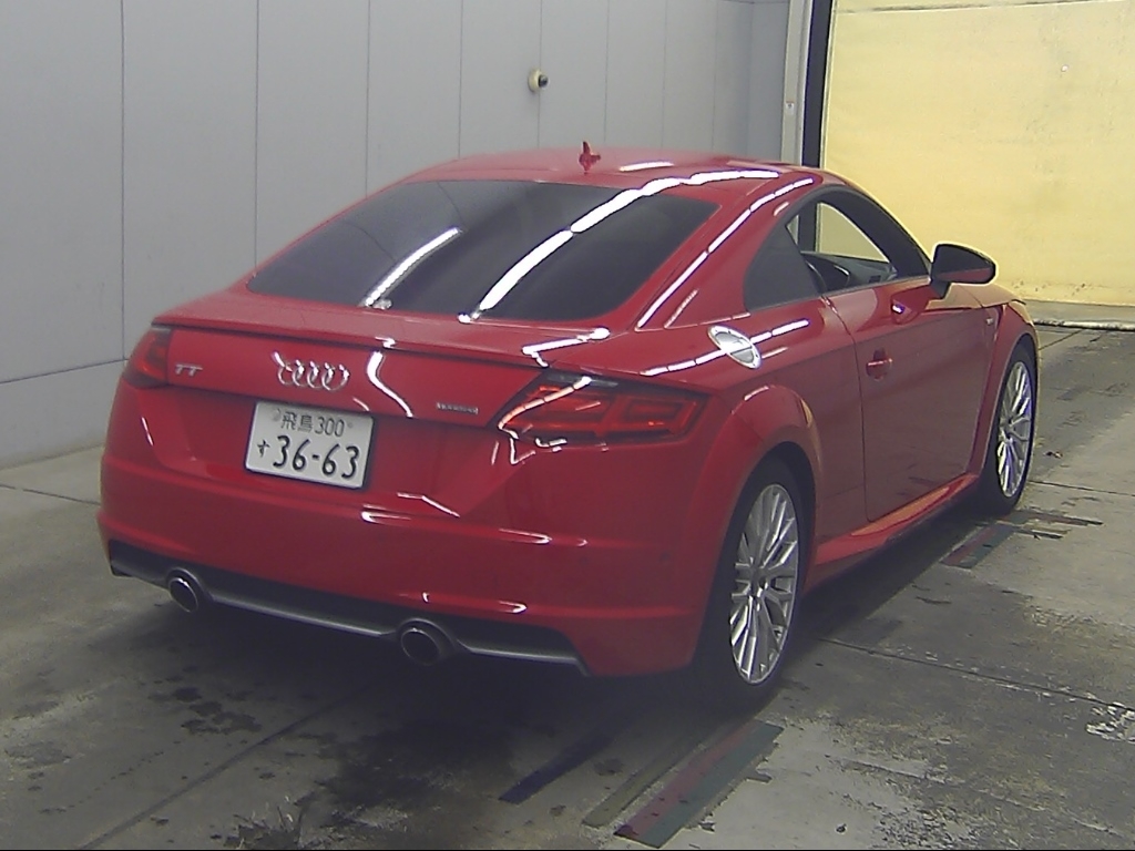 AUDI TT