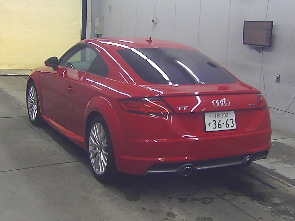 AUDI TT