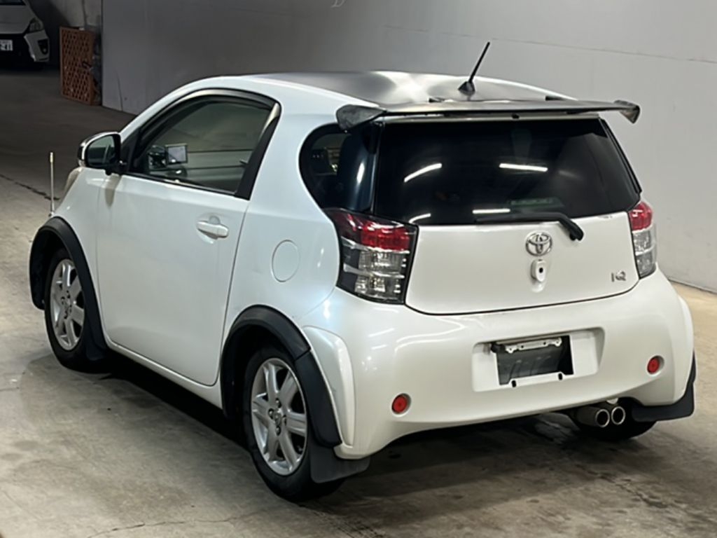 TOYOTA IQ