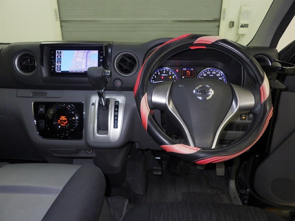 NISSAN NV350 CARAVAN