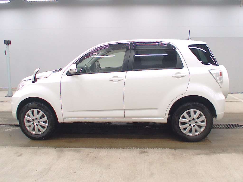 DAIHATSU BE-GO