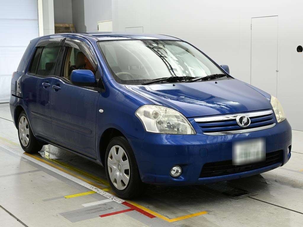 TOYOTA RAUM