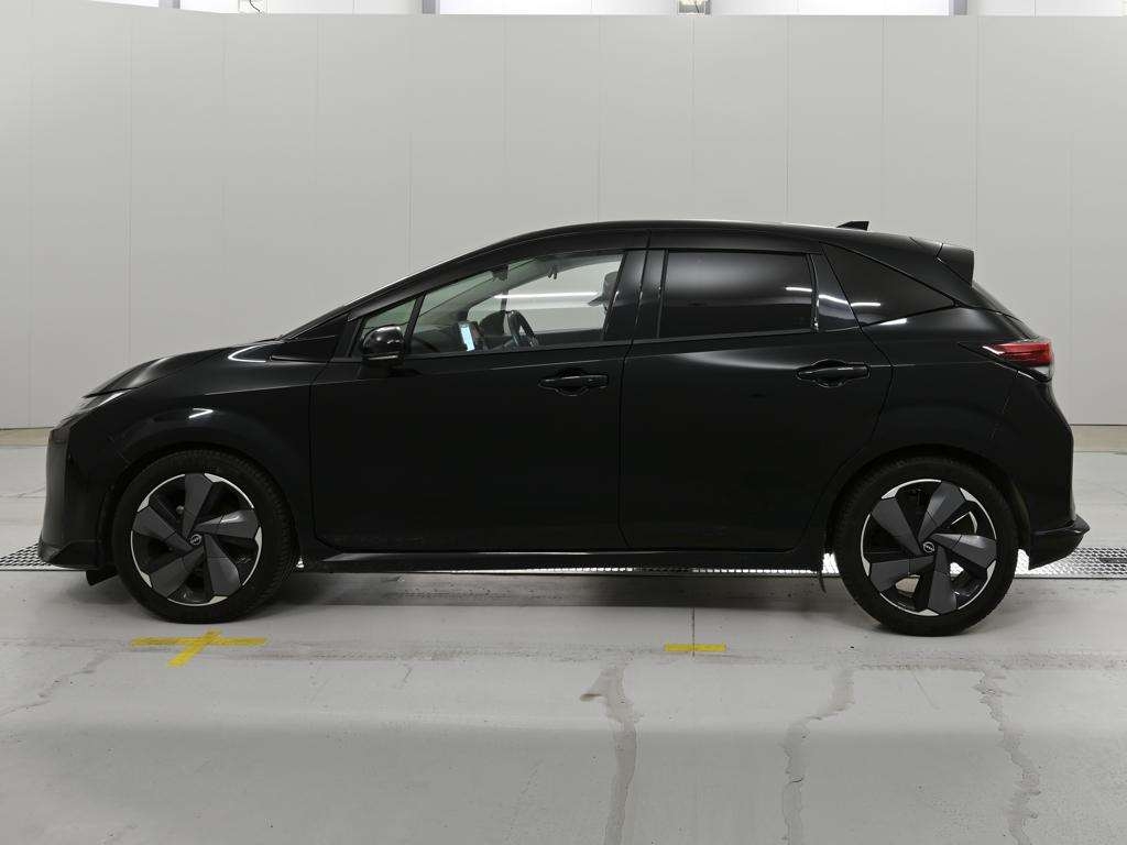 NISSAN AURA