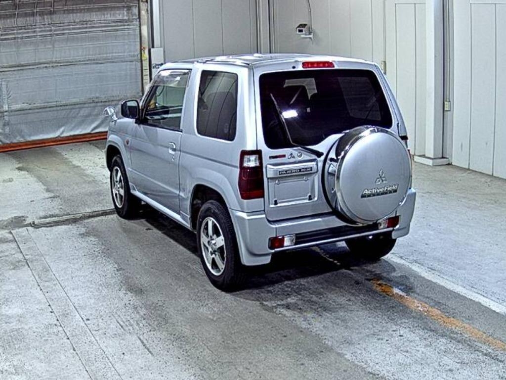 MITSUBISHI PAJERO MINI