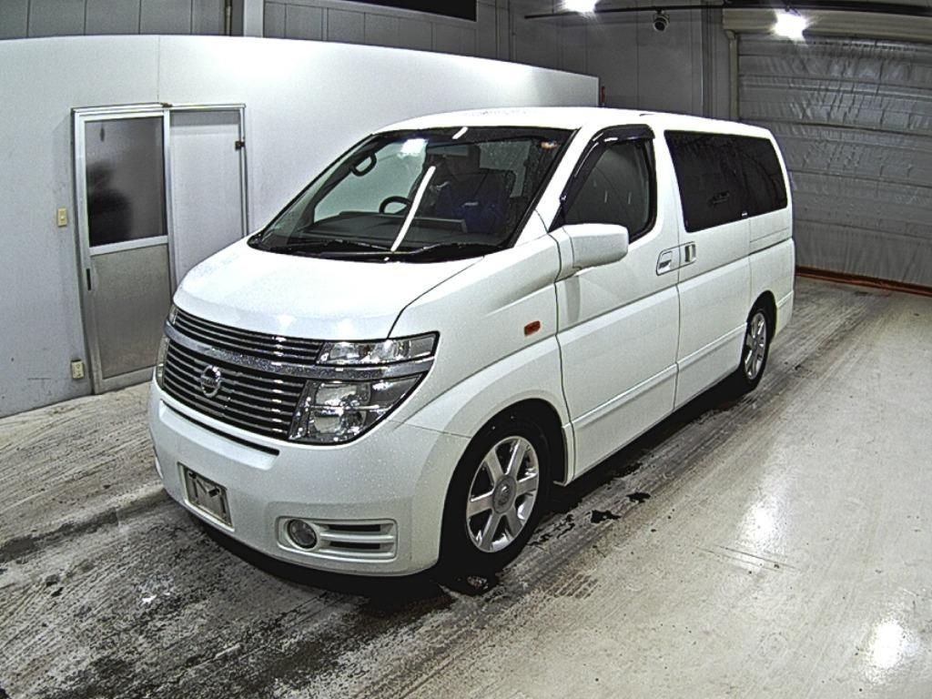 NISSAN ELGRAND
