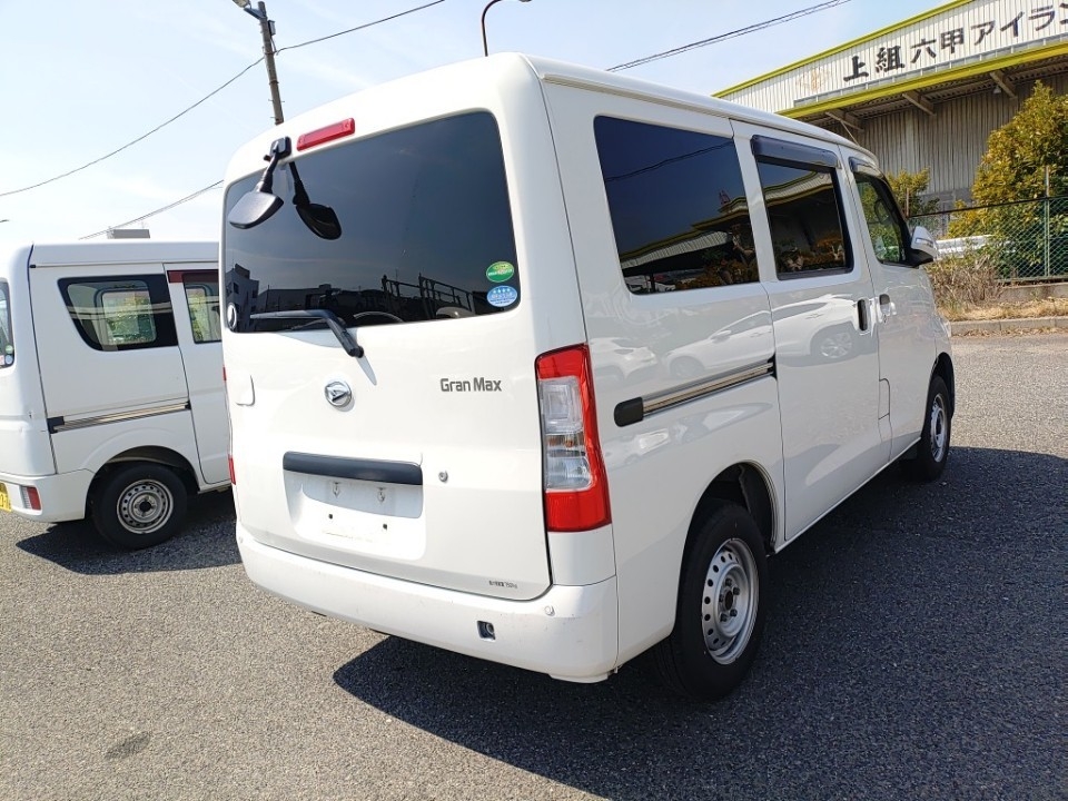 DAIHATSU GRAN MAX