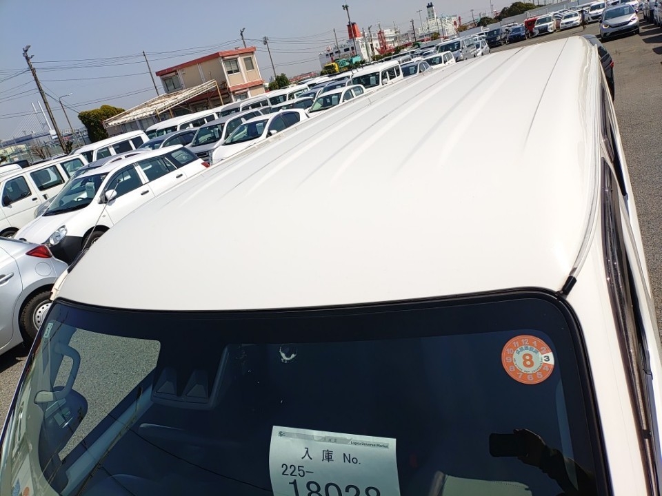 DAIHATSU GRAN MAX