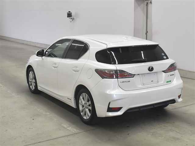 LEXUS CT200H