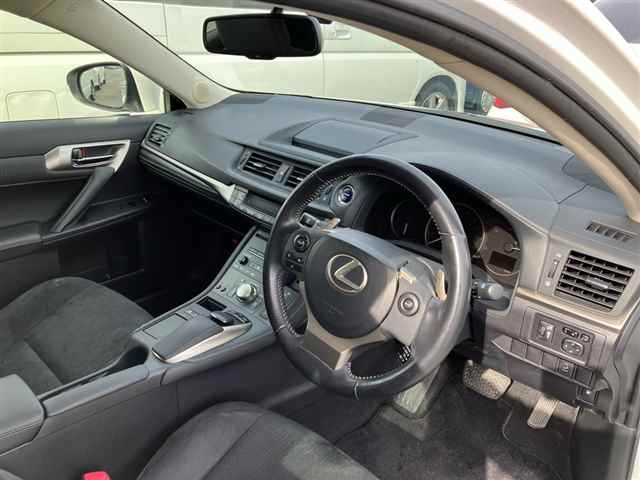 LEXUS CT200H
