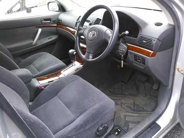TOYOTA PREMIO