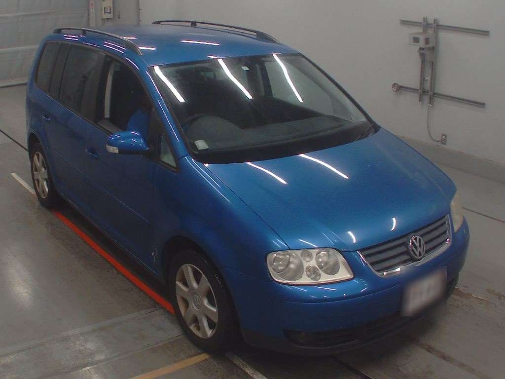 VOLKSWAGEN TOURAN