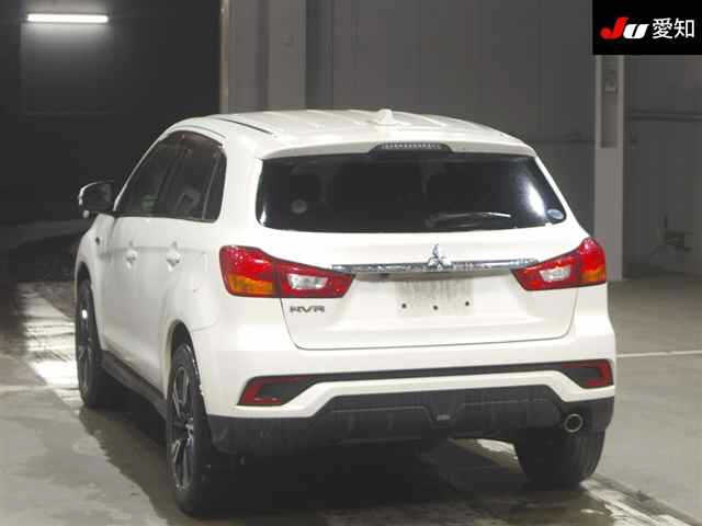 MITSUBISHI RVR