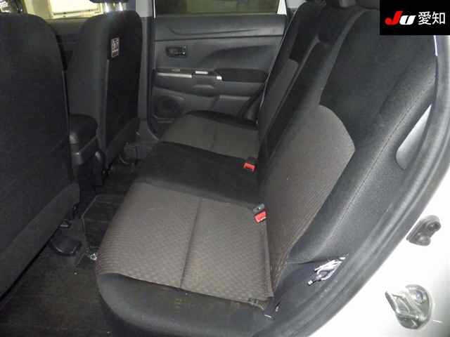 MITSUBISHI RVR