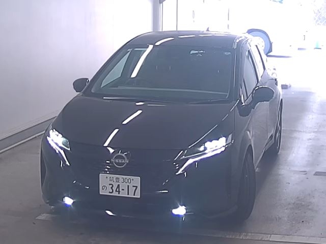 NISSAN AURA