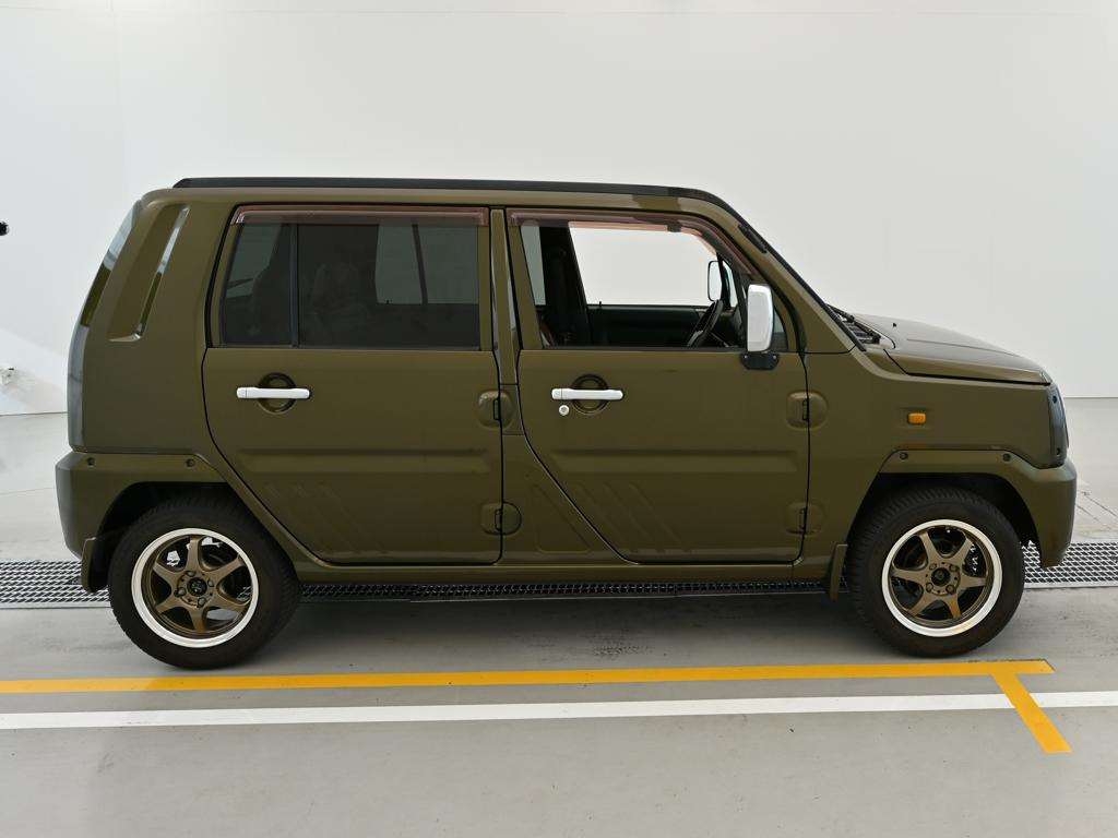 DAIHATSU NAKED