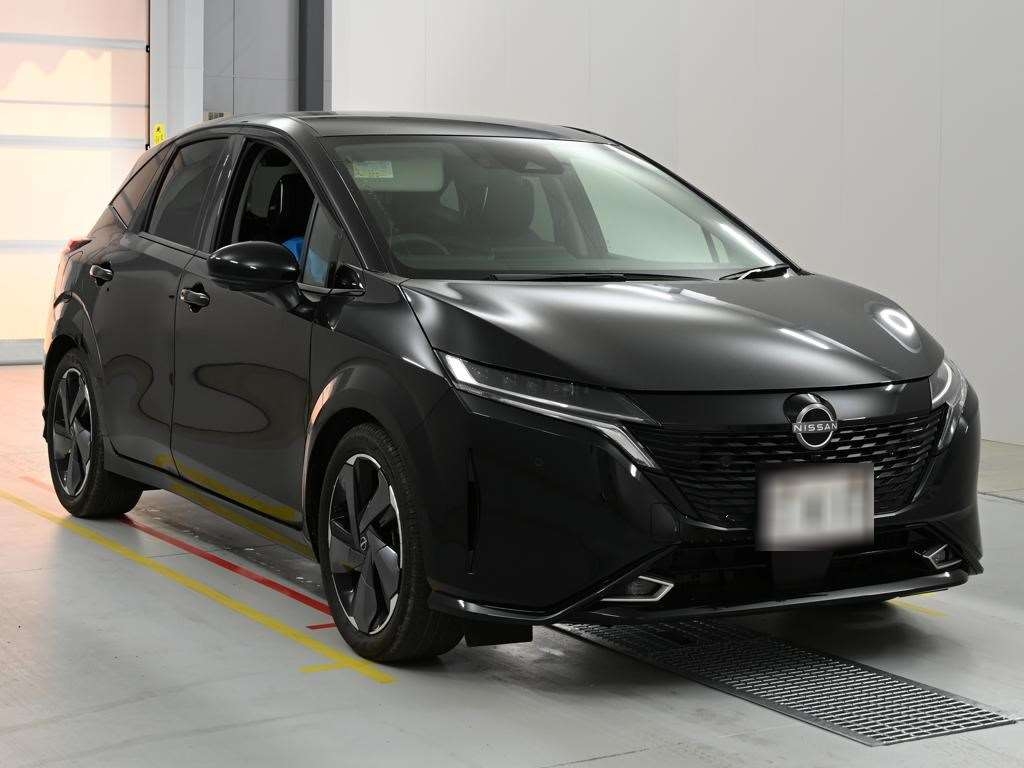 NISSAN AURA