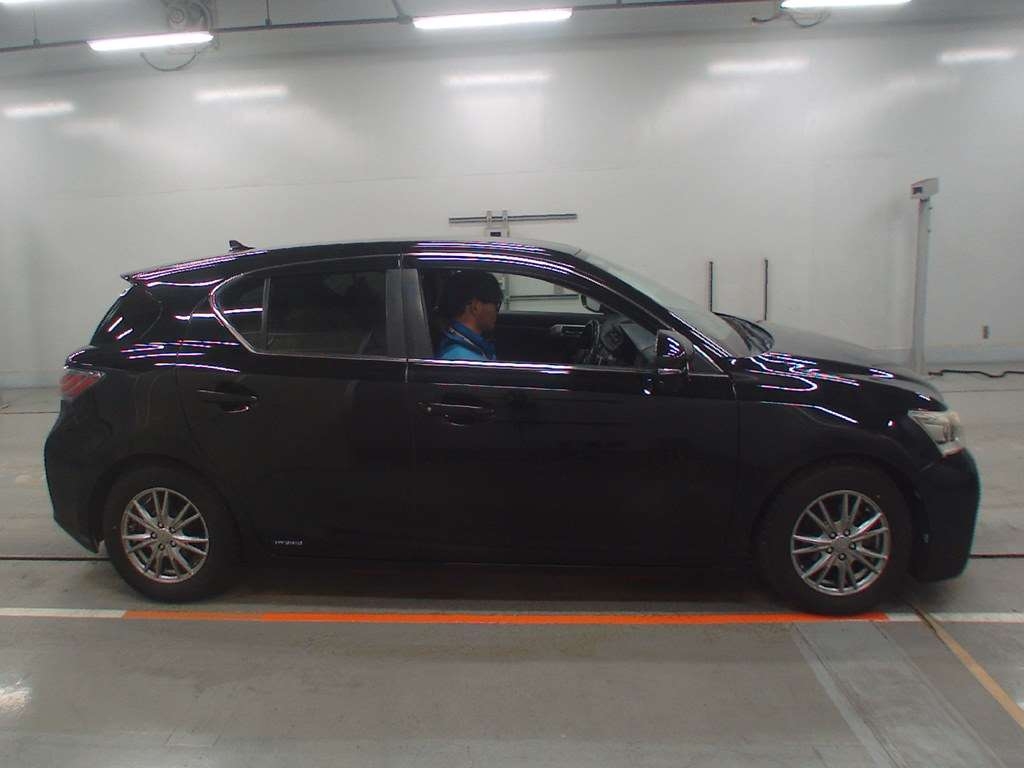 LEXUS CT200H
