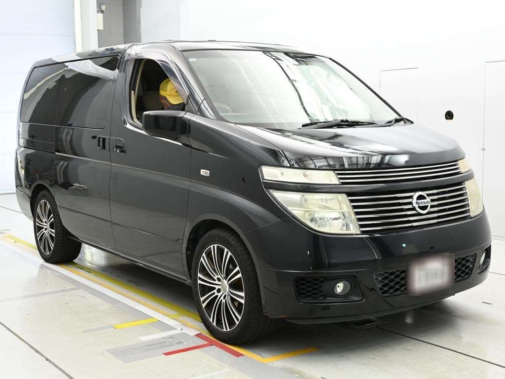 NISSAN ELGRAND