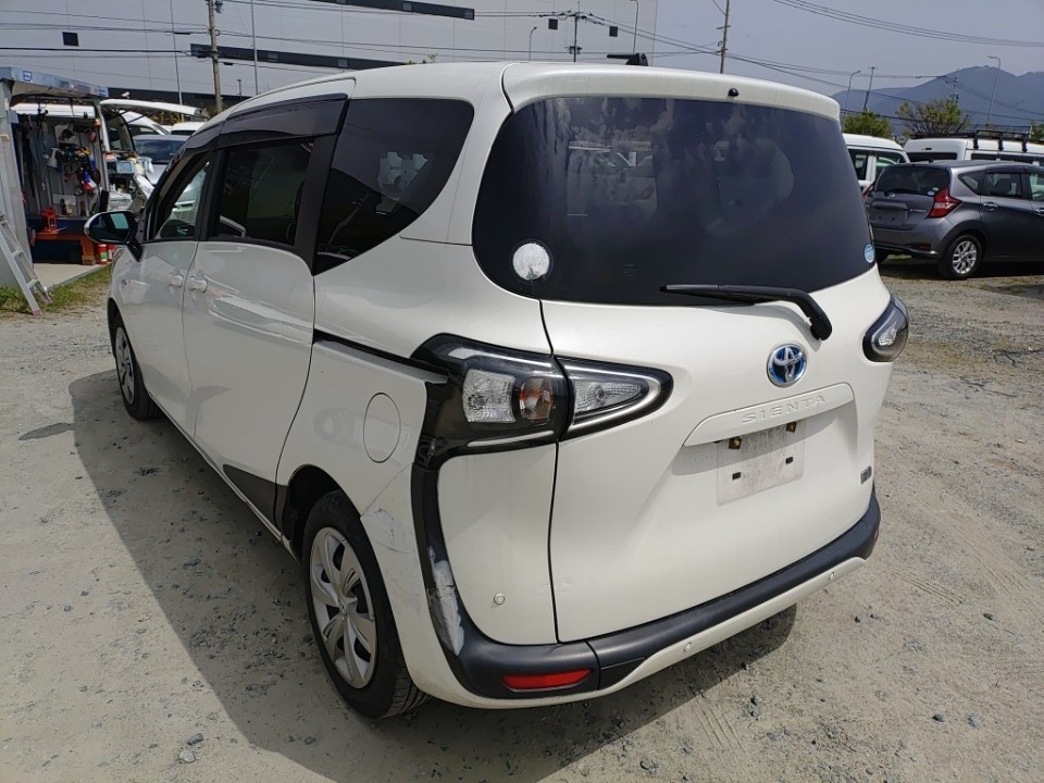 TOYOTA SIENTA