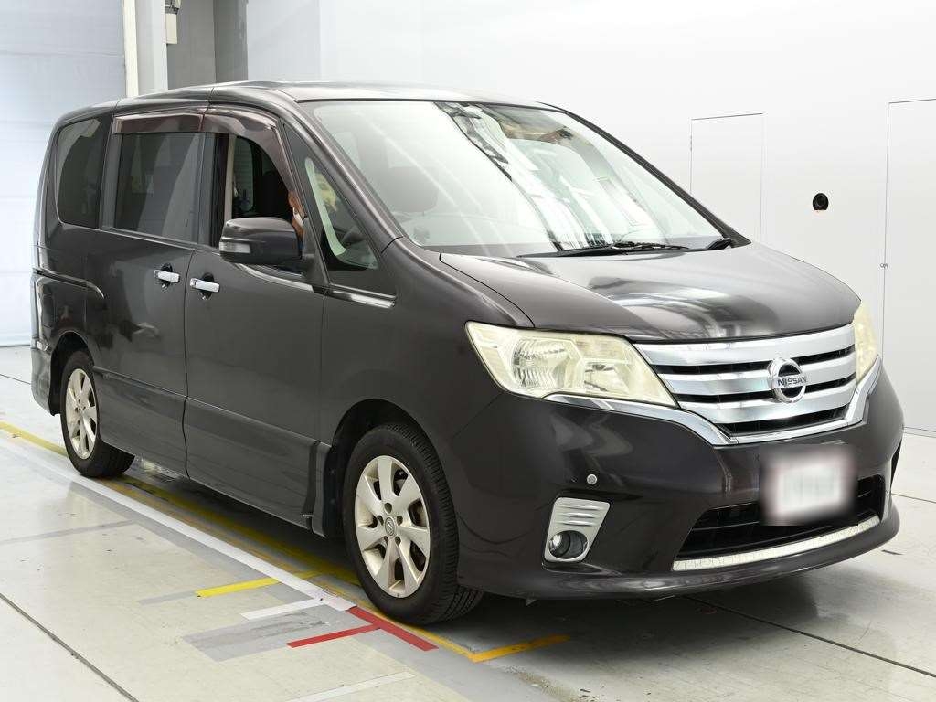 NISSAN SERENA