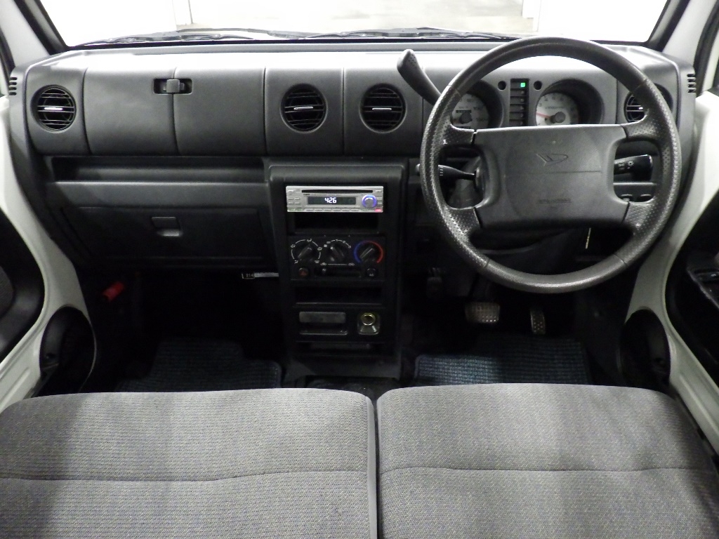 DAIHATSU NAKED