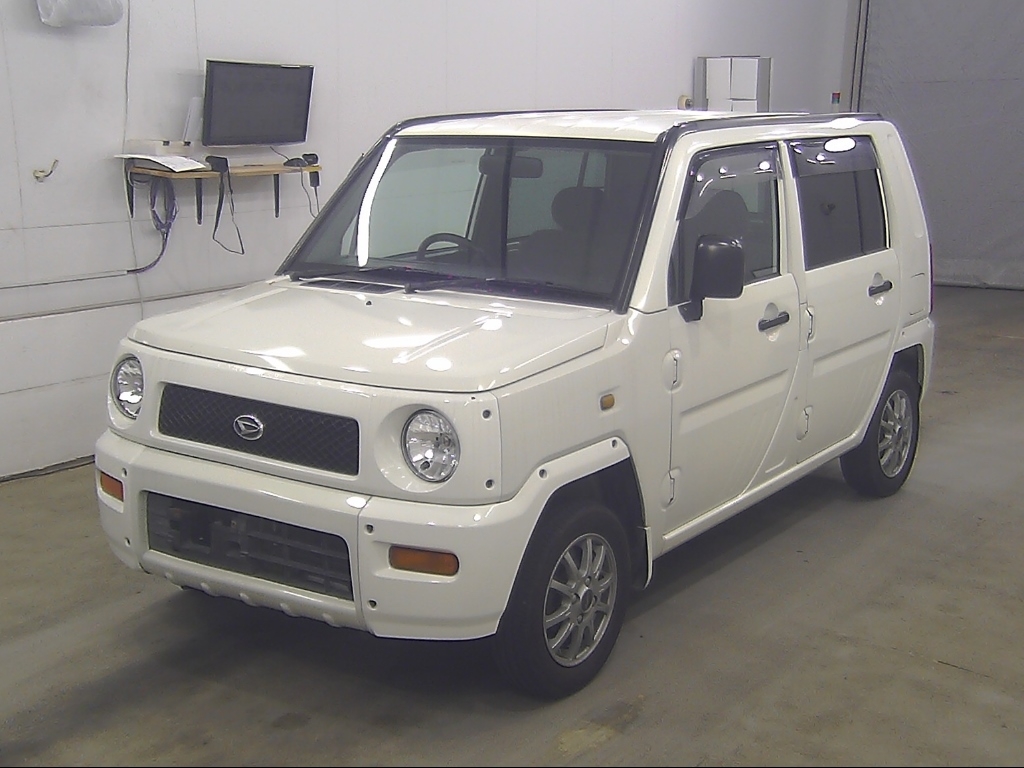 DAIHATSU NAKED