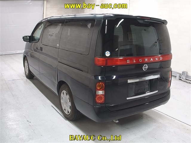 NISSAN ELGRAND