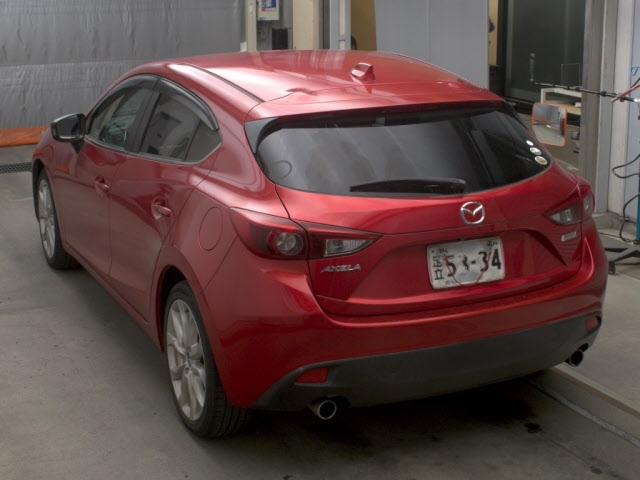MAZDA AXELA