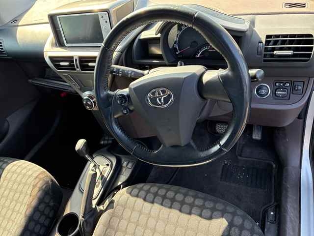 TOYOTA IQ