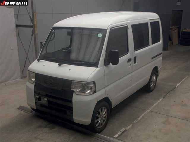 NISSAN NV100 CLIPPER