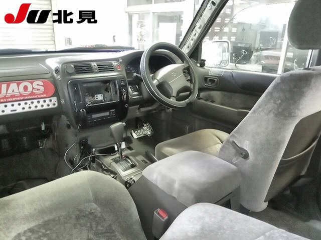 NISSAN SAFARI