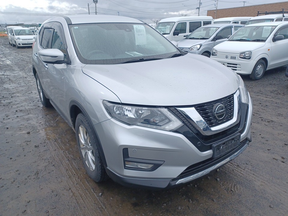 NISSAN X-TRAIL