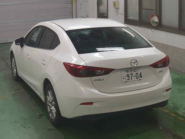 MAZDA AXELA