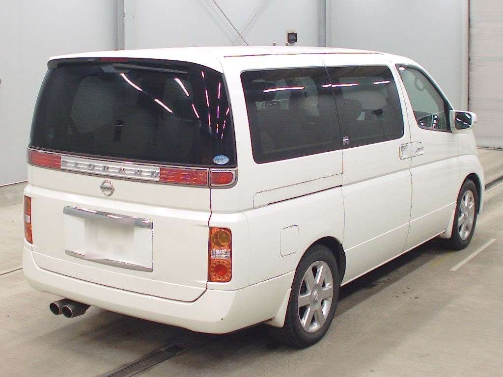 NISSAN ELGRAND