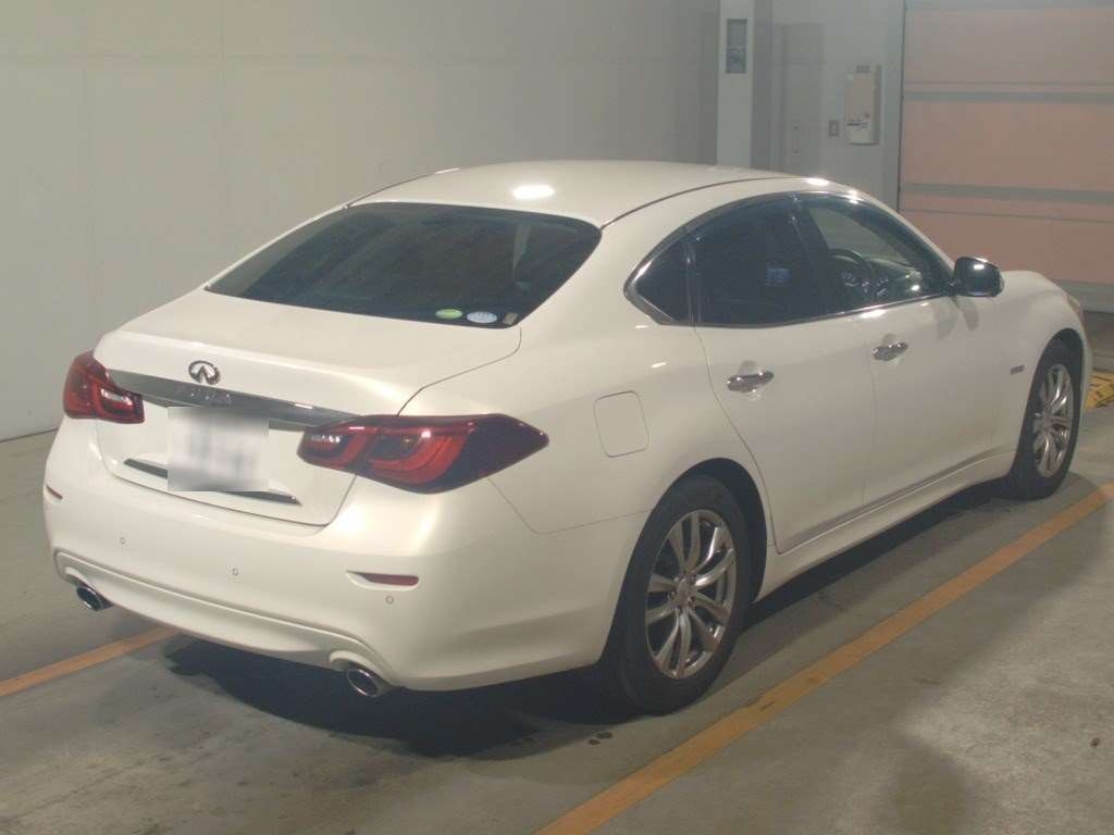 NISSAN FUGA