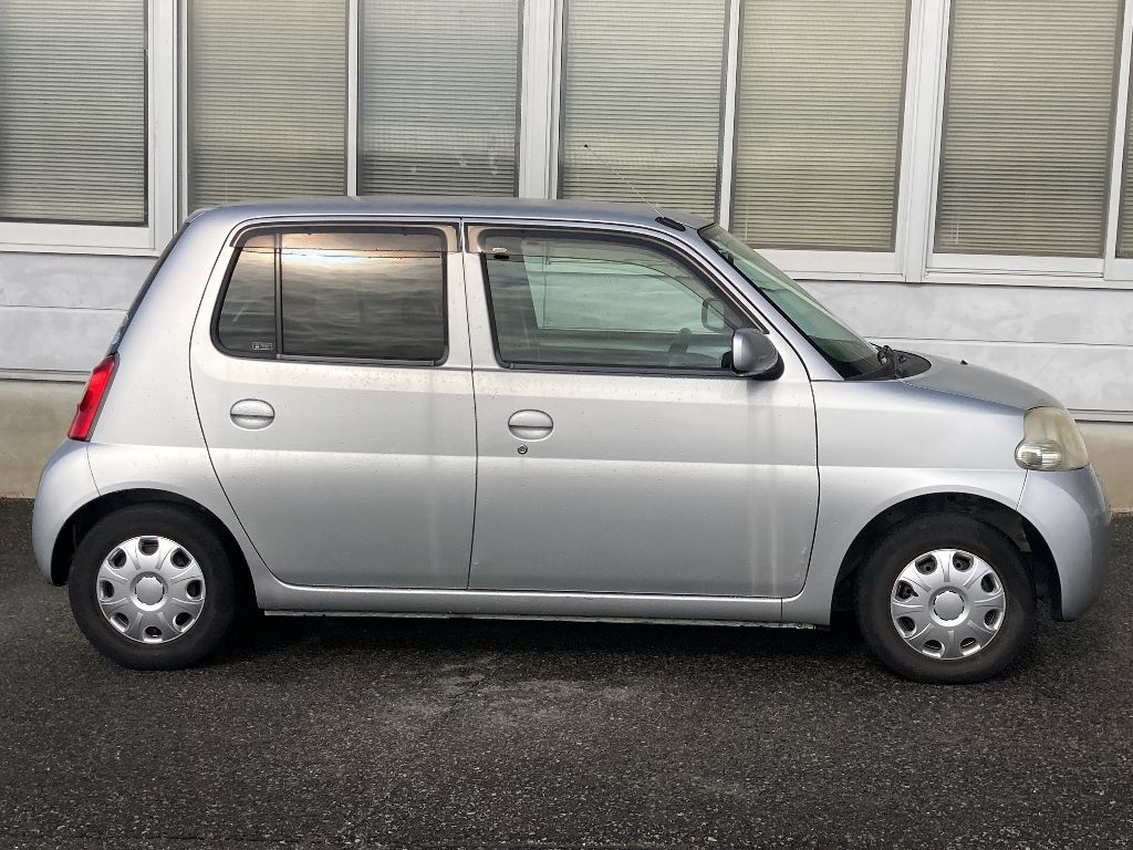DAIHATSU ESSE