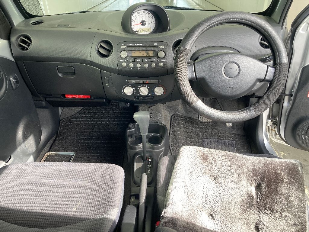 DAIHATSU ESSE