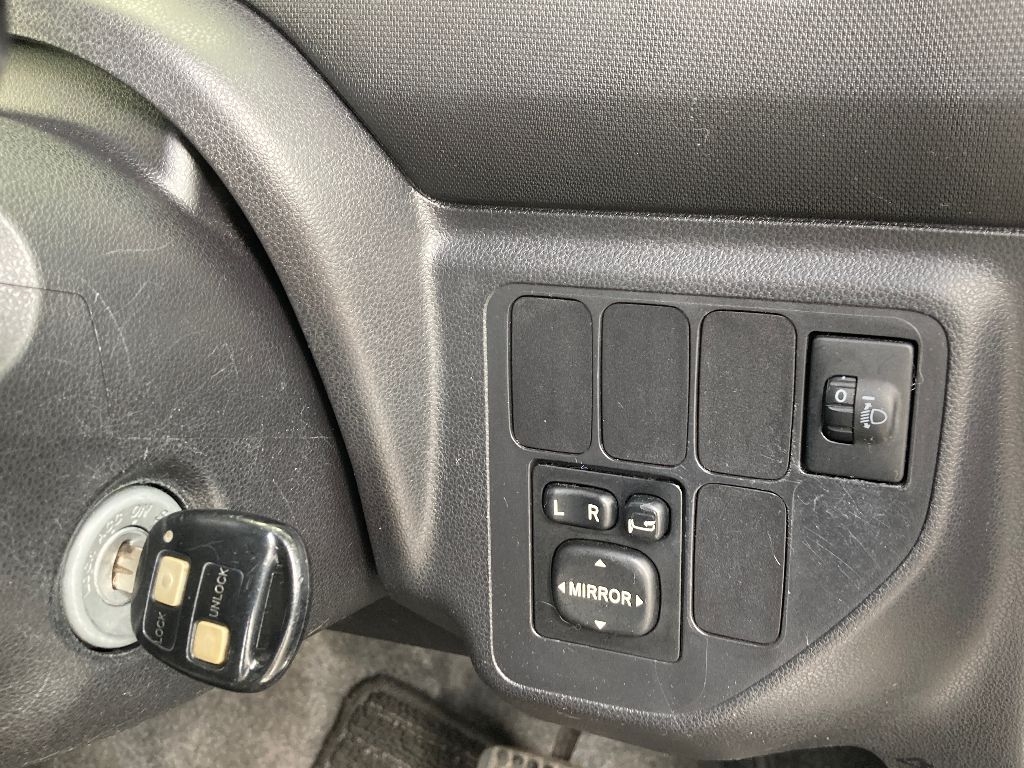 DAIHATSU ESSE