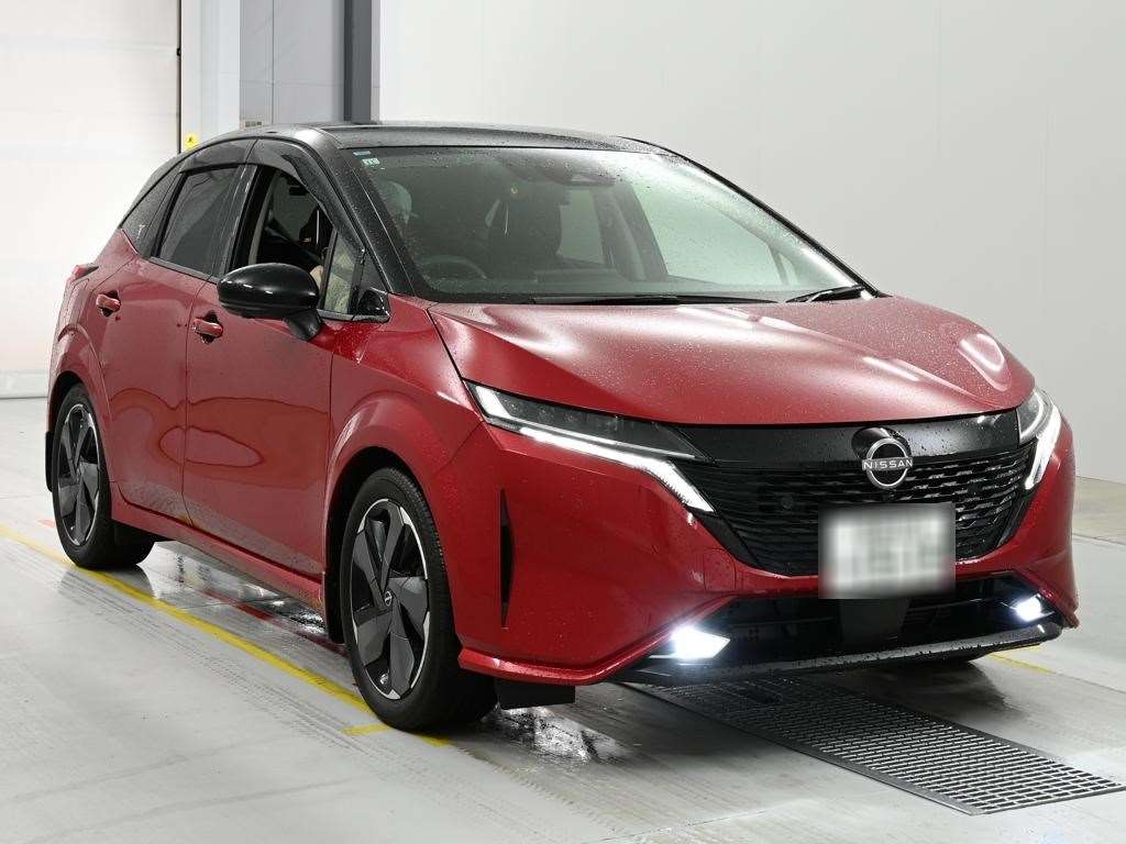 NISSAN AURA