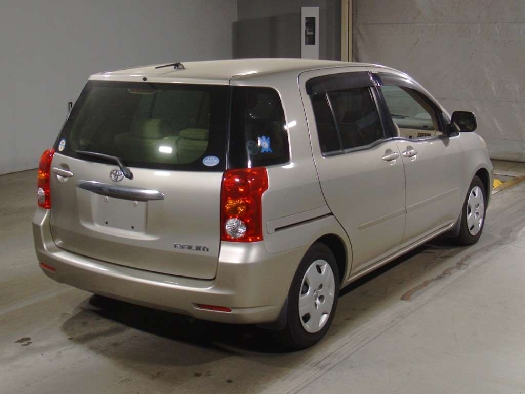 TOYOTA RAUM