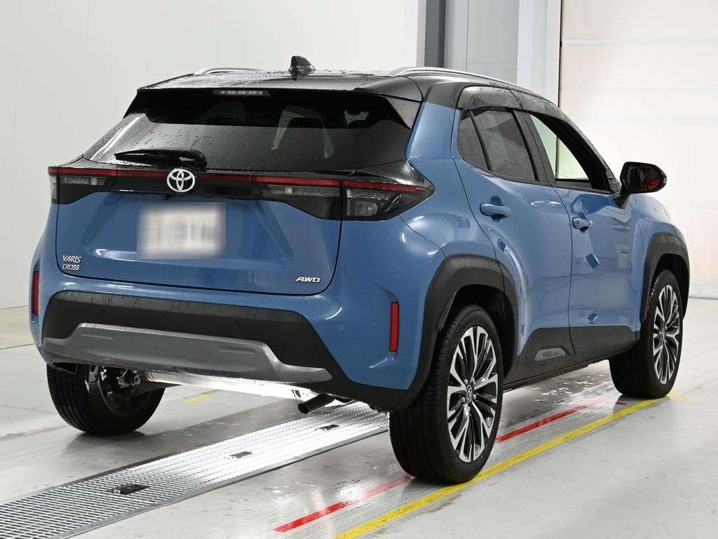TOYOTA YARIS CROSS